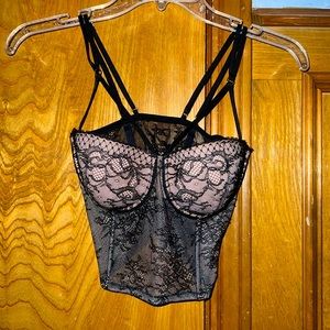NWOT VICTORIA SECRET VERY SEXY NUDE AND BLACK LACE LINGERIE TOP 32dd